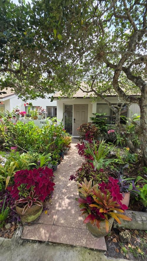 7922 Nw 10th St, Plantation, FL, 33322-5144 | Card Image