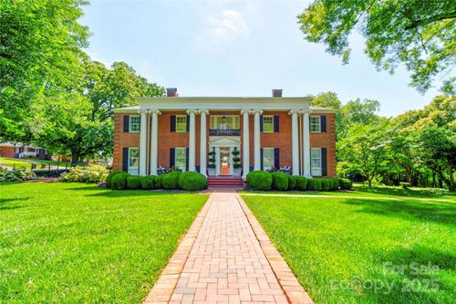 110 N Gaston St, Kings Mountain, NC, 28086-3016 | Card Image