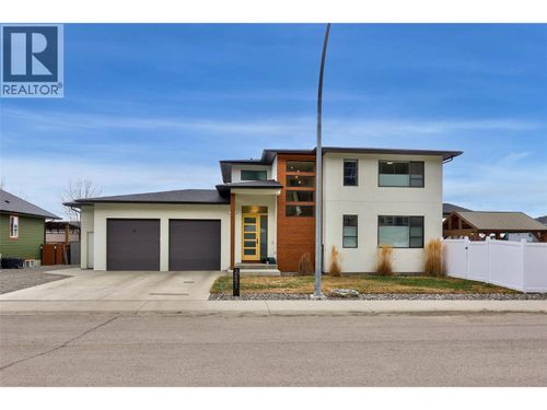 2651 Willowbrae Dr, Kamloops, BC, V1S2B2 | Card Image