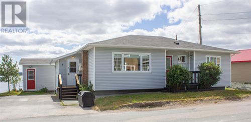 6 Bishops Cove Road, Spaniards Bay, NL, A0A3X0 | Card Image