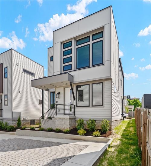 2010A 9th Ave N, Nashville, TN, 37208 | Card Image