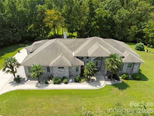 9535 Potter Rd, Matthews, NC, 28104-8923 | Card Image