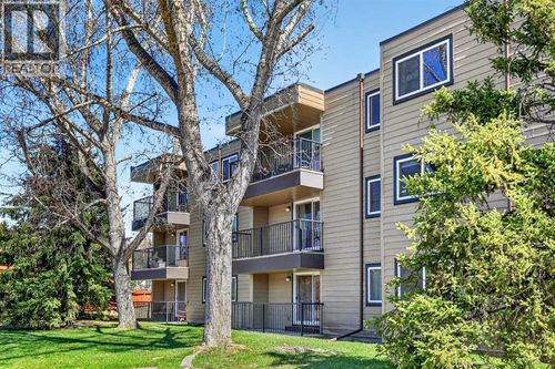 36 Glenbrook Cres, Cochrane, AB, T4C1T2 | Card Image