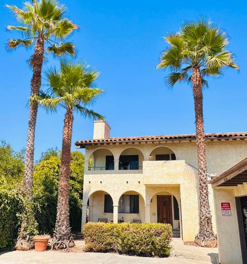a-227 S Canada St, Santa Barbara, CA, 93103-3510 | Card Image