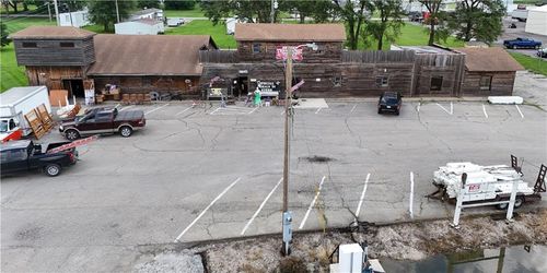 201 Roseport Rd, Wathena, KS, 66090-1275 | Card Image