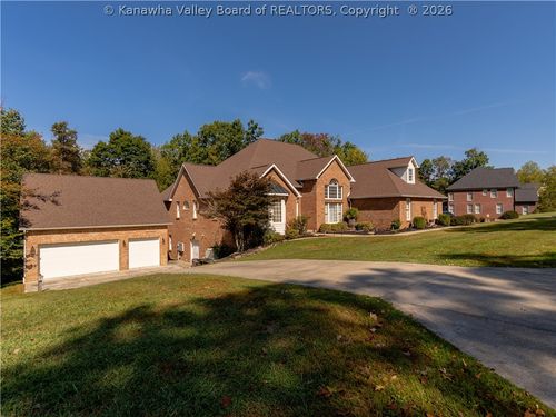 175 Mandy Dr, Scott Depot, WV, 25560-9363 | Card Image