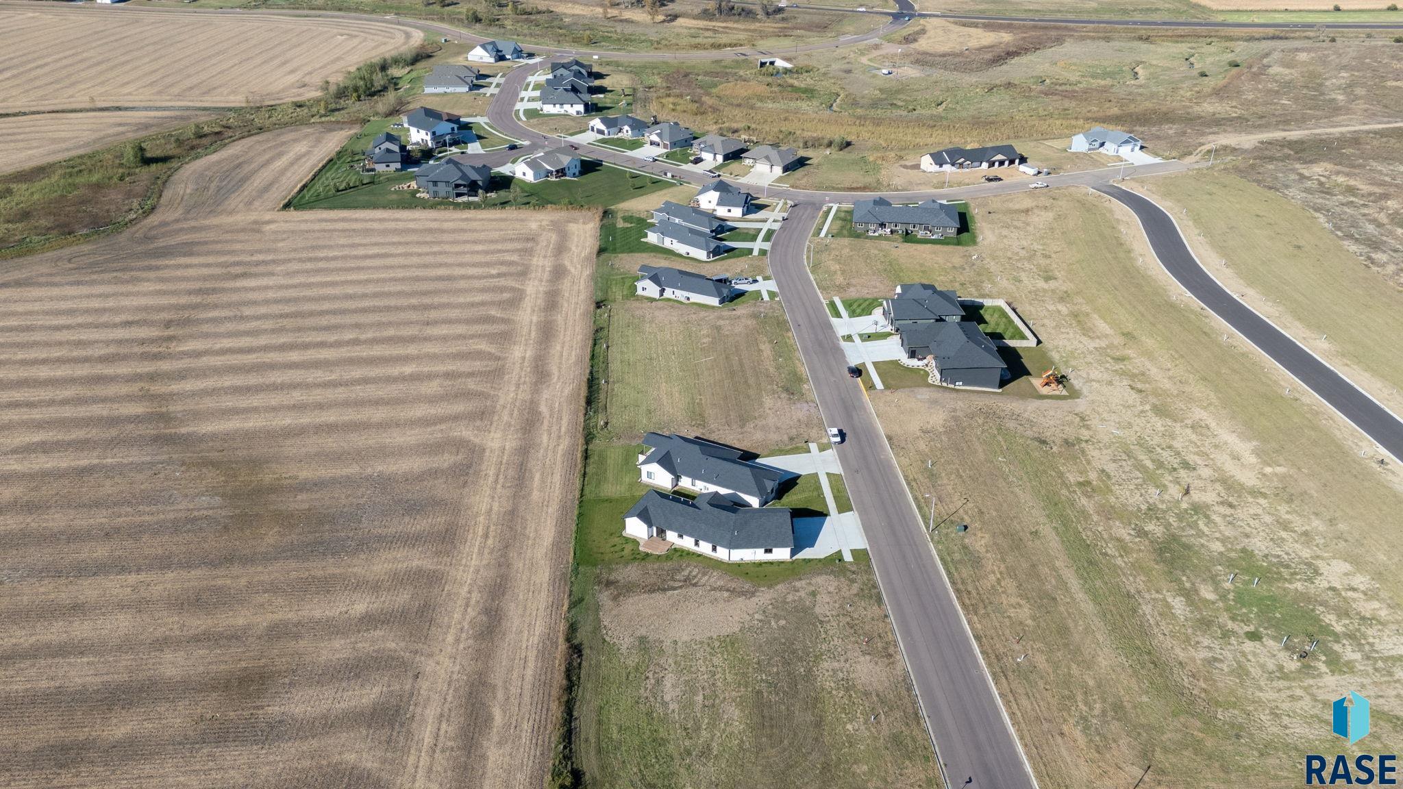 Land in Hartford 3