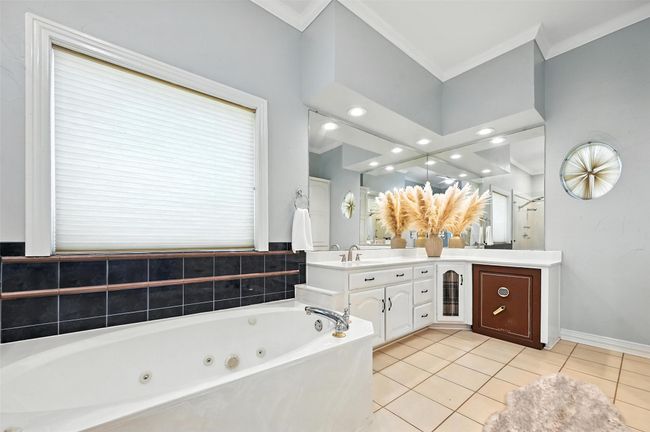 817 Nueces Trl, House other with 4 bedrooms, 4 bathrooms and null parking in Midlothian TX | Image 21