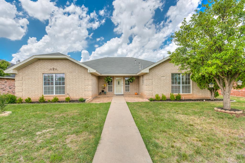 Royal Oak Dr, San Angelo, TX 76904