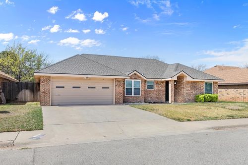 3309 Edgemont Dr, Midland, TX, 79707-4215 | Card Image