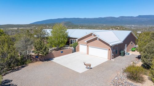 29 Conquest Ct, Sandia Park, NM, 87047-4606 | Card Image