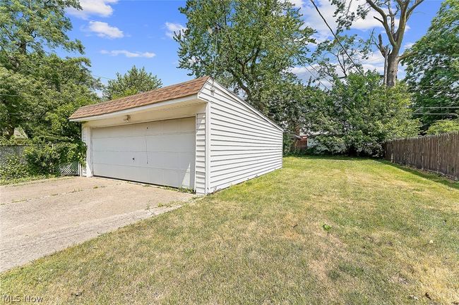 21831 Bruce Ave, House other with 3 bedrooms, 1 bathrooms and null parking in Euclid OH | Image 25