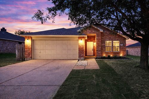 321 Briar Oaks Dr, Royse City, TX, 75189-9111 | Card Image
