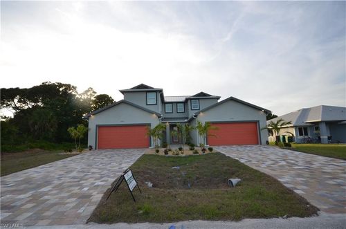 8581 Agate St, PORT CHARLOTTE, FL, 33981-3899 | Card Image