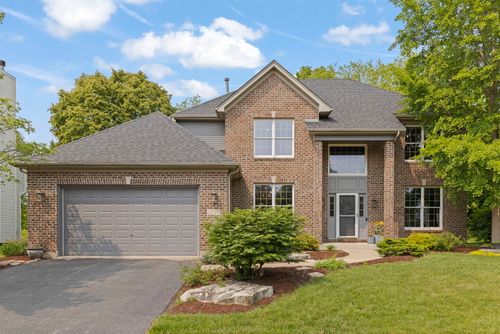 2247 Sutton Dr, South Elgin, IL, 60177-3250 | Card Image