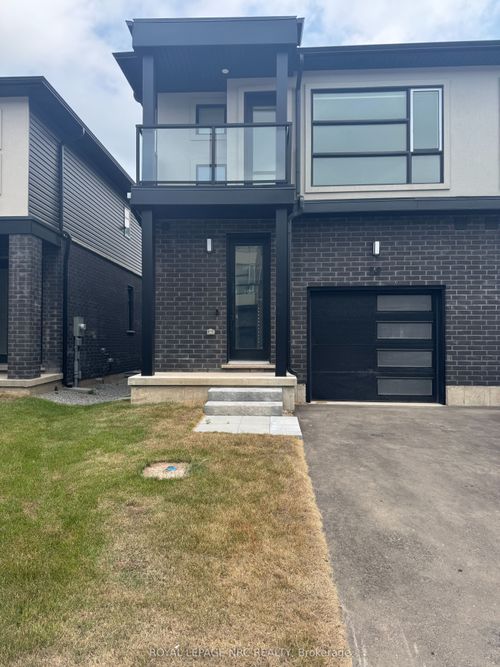 58 Warren Trail, Welland, ON, L3B5C5 | Card Image