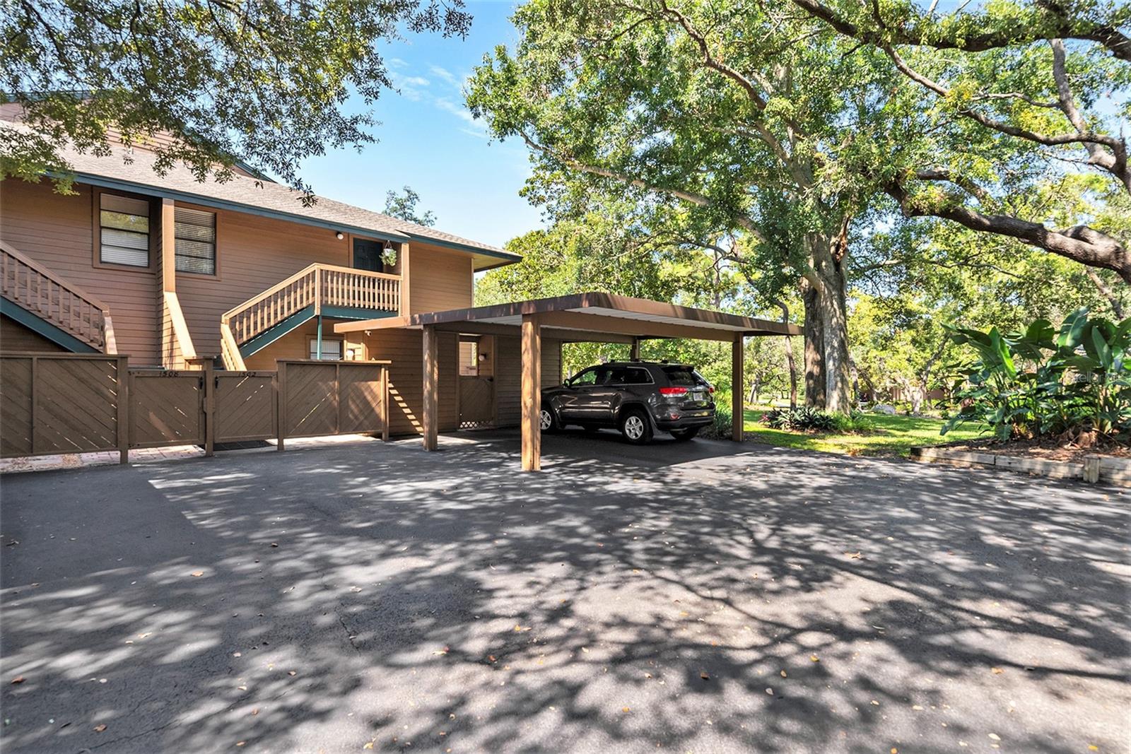 Lennox Rd, Palm Harbor, FL 34683
