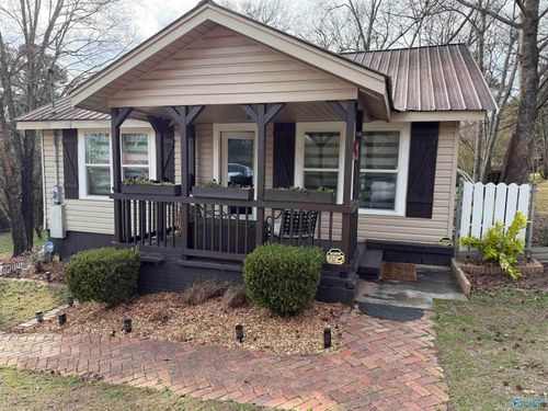 1216 Belle St, Gadsden, AL, 35904-1148 | Card Image
