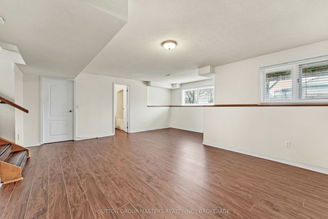 50 Davey Cres, House other with 4 bedrooms, 3 bathrooms and 4 parking in Amherstview ON | Image 26