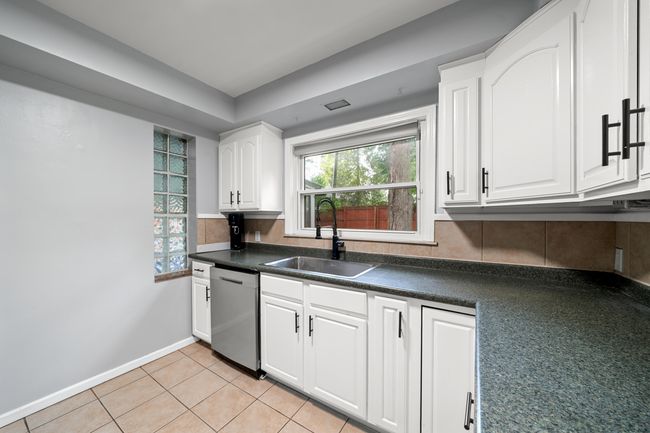 5615 Carlburt St, House other with 3 bedrooms, 3 bathrooms and null parking in West Bloomfield MI | Image 17