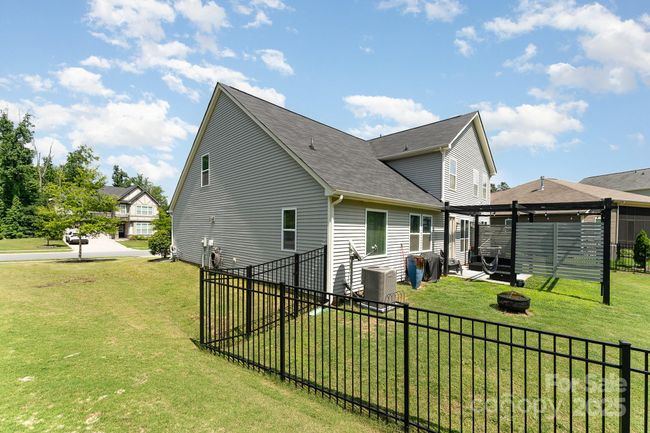 2606 Cheverny Pl, House other with 4 bedrooms, 4 bathrooms and null parking in Concord NC | Image 33