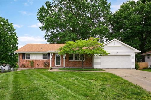 11912 E 40th Ter S, Independence, MO, 64052-2423 | Card Image
