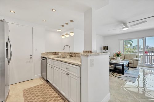apt-304-720 Bayshore Dr, Fort Lauderdale, FL, 33304-3902 | Card Image