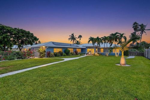 208 N Polk Dr, Sarasota, FL, 34236-1215 | Card Image