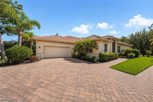 11273 Suffield St, FORT MYERS, FL, 33913-8425 | Card Image