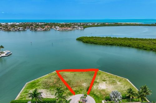 620 Rockport Court, MARCO ISLAND, FL, 34145 | Card Image