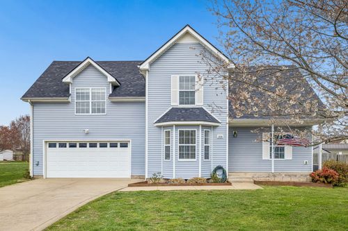 3688 Aurora Dr, Clarksville, TN, 37040-2553 | Card Image