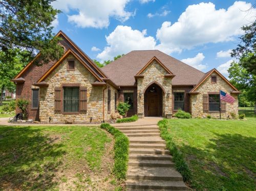 304 County Road 2311, Mineola, TX, 75773-3748 | Card Image