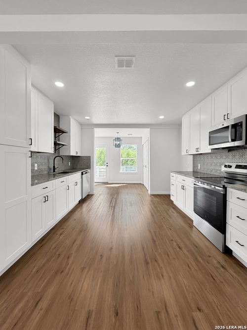 116 Nelson Ave, San Antonio, TX, 78210-2228 | Card Image