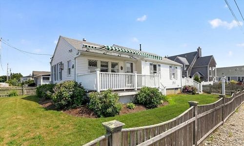 122 Beach St, Marshfield, MA, 02050-5208 | Card Image