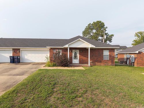2606 W C Ct, Russellville, AR, 72801-2709 | Card Image