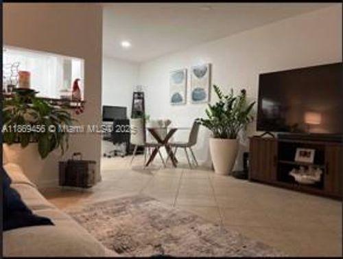 apt-24-2838 Madison St, Hollywood, FL, 33020-4761 | Card Image