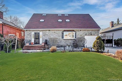 2 149th St, Whitestone, NY, 11357 | Card Image
