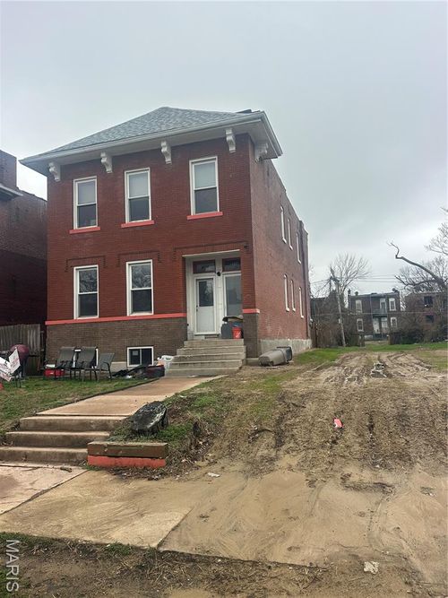 4258 E Saint Louis Ave, Saint Louis, MO, 63115-3220 | Card Image