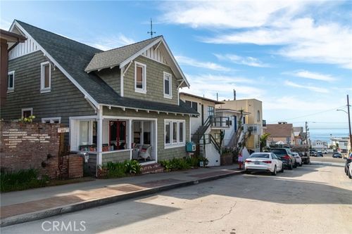  29th Street, Hermosa Beach, CA, 90254 | Card Image