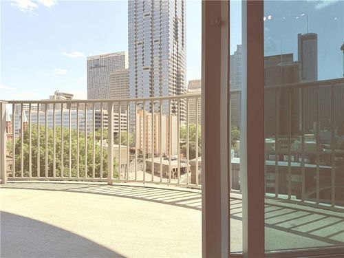 unit-1011-400 W Peachtree St Nw, Atlanta, GA, 30308-3546 | Card Image