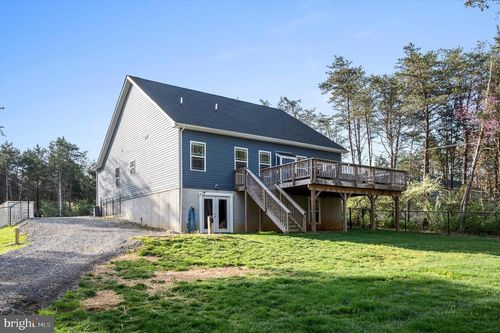 123 Pine Cone Rd, KEARNEYSVILLE, WV, 25430-1403 | Card Image