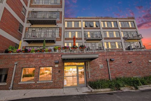 315 2nd St, Ann Arbor, MI, 48103-4598 | Card Image