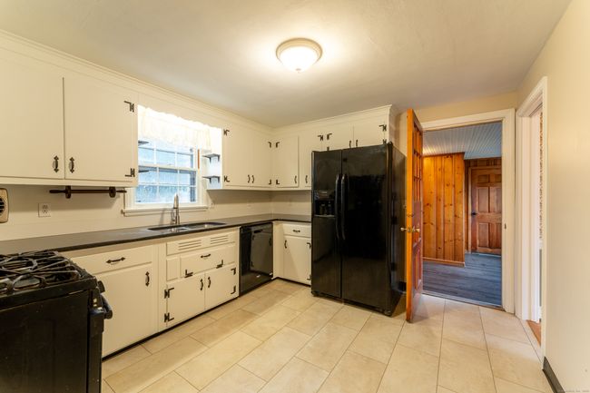 35 Swamp Rd, House other with 3 bedrooms, 2 bathrooms and null parking in Coventry CT | Image 9