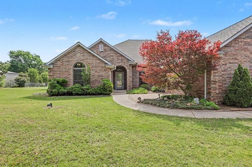 746 Choctaw Vis E, Choctaw, OK, 73020-7473 | Card Image