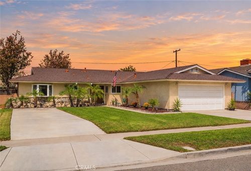 2741 E Viking Ave, Anaheim, CA, 92806-4829 | Card Image