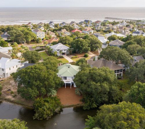 6 Ocean Park Ct, Isle of Palms, SC, 29451-2244 | Card Image