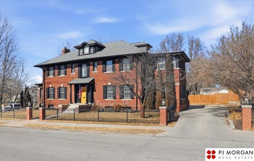 4016 Davenport St, Omaha, NE, 68131-2326 | Card Image