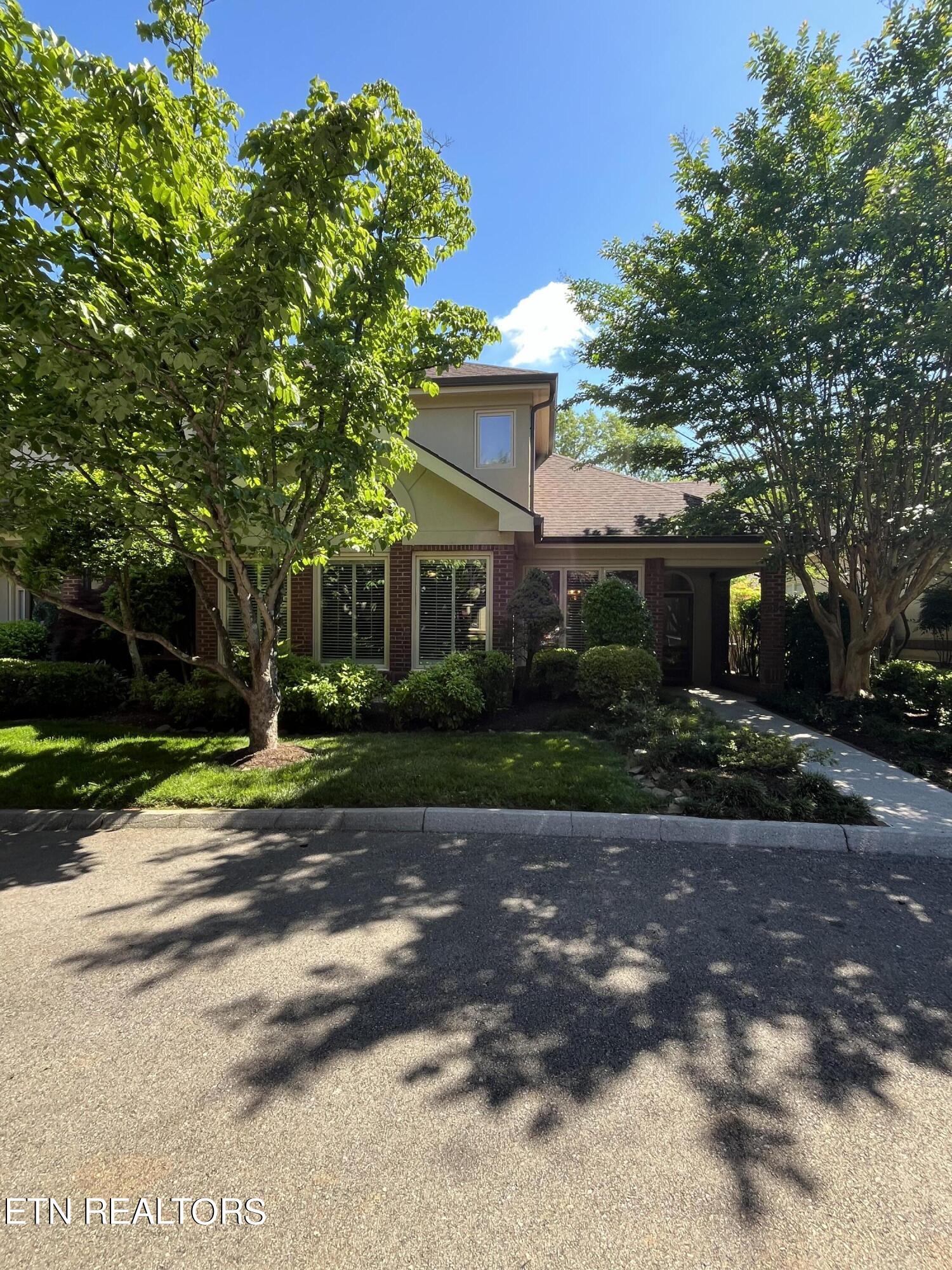 Westcourt Dr, Knoxville, TN 37919