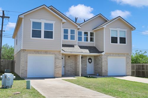 1501 Claremont Cir, Marble Falls, TX, 78654-4655 | Card Image