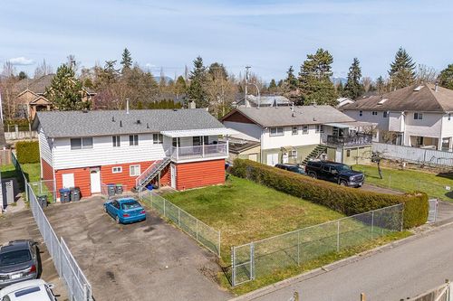 14058 72 Avenue, Surrey, BC, V3W2P8 | Card Image